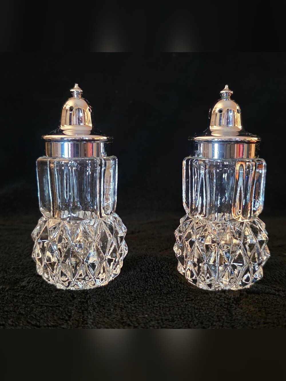 Vintage Faceted Crystal Glass Salt Pepper Shakers Silver Tone Diamond Point Pair